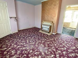 Lounge- click for photo gallery